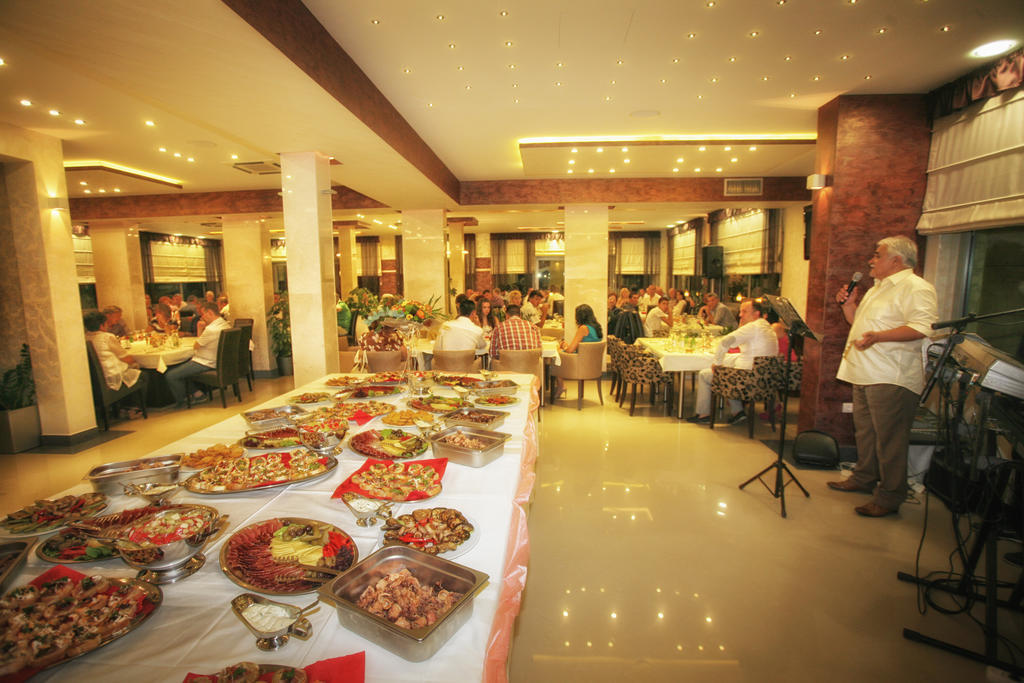 Hotel Ellena Herceg Novi Exteriér fotografie
