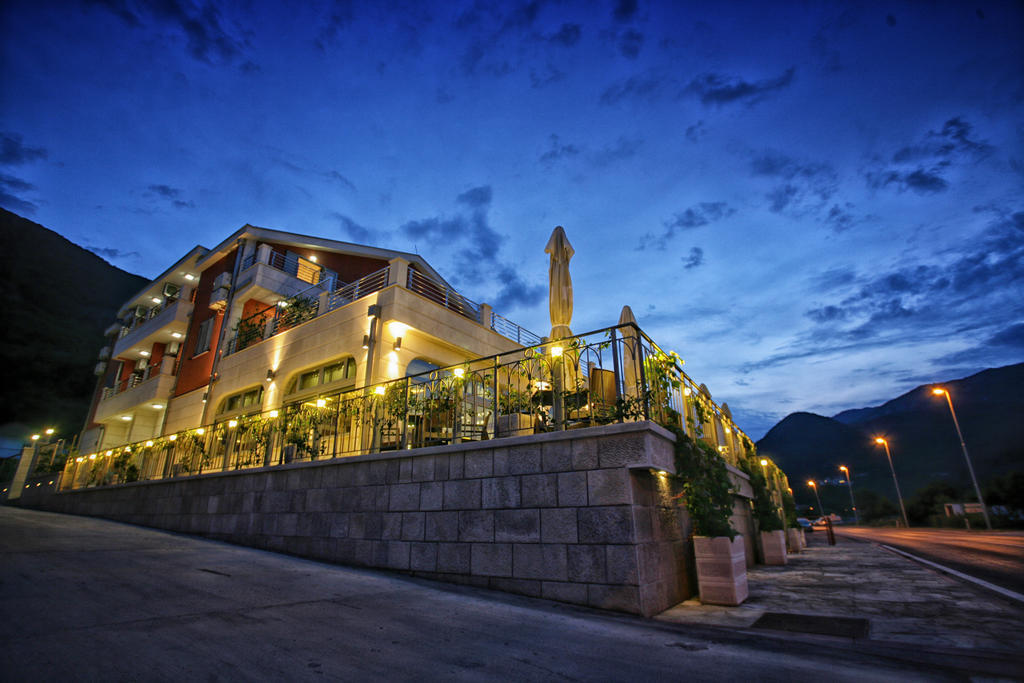 Hotel Ellena Herceg Novi Exteriér fotografie
